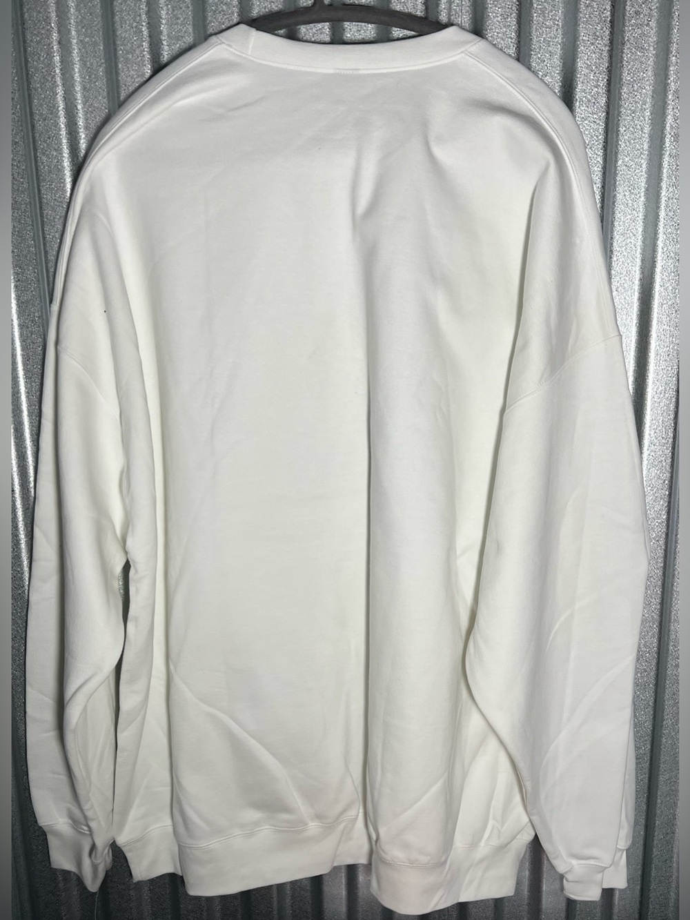 Gildan Crewneck Sweatshirt with Rust Red Cowboy Tour Graphic 3X NWOT - Picture 3 of 4